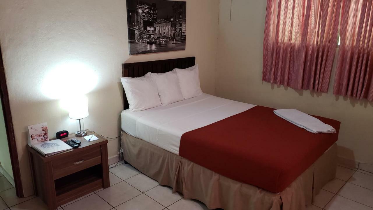 Domus Hotel San Salvador Exterior photo